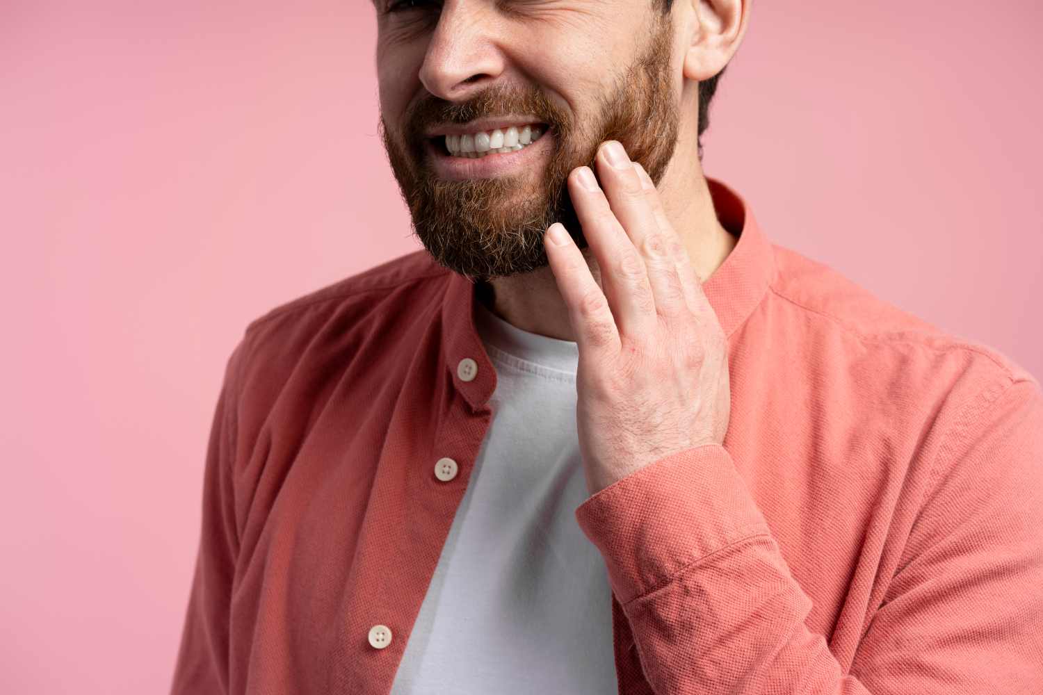 Denti disallineati? La malocclusione influisce su masticazione e postura. Approccio ortodontico e osteopatico per il riequilibrio articolare. Ecco le soluzioni migliori.