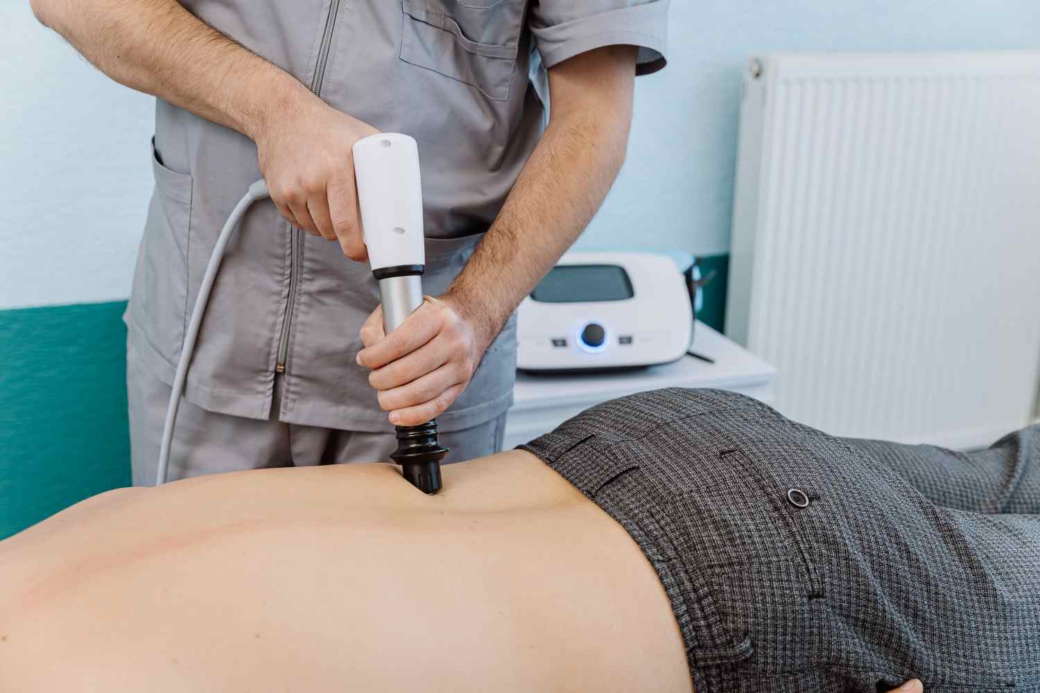 Fisioterapia a Parma: come si svolge una seduta di onde d’urto focali