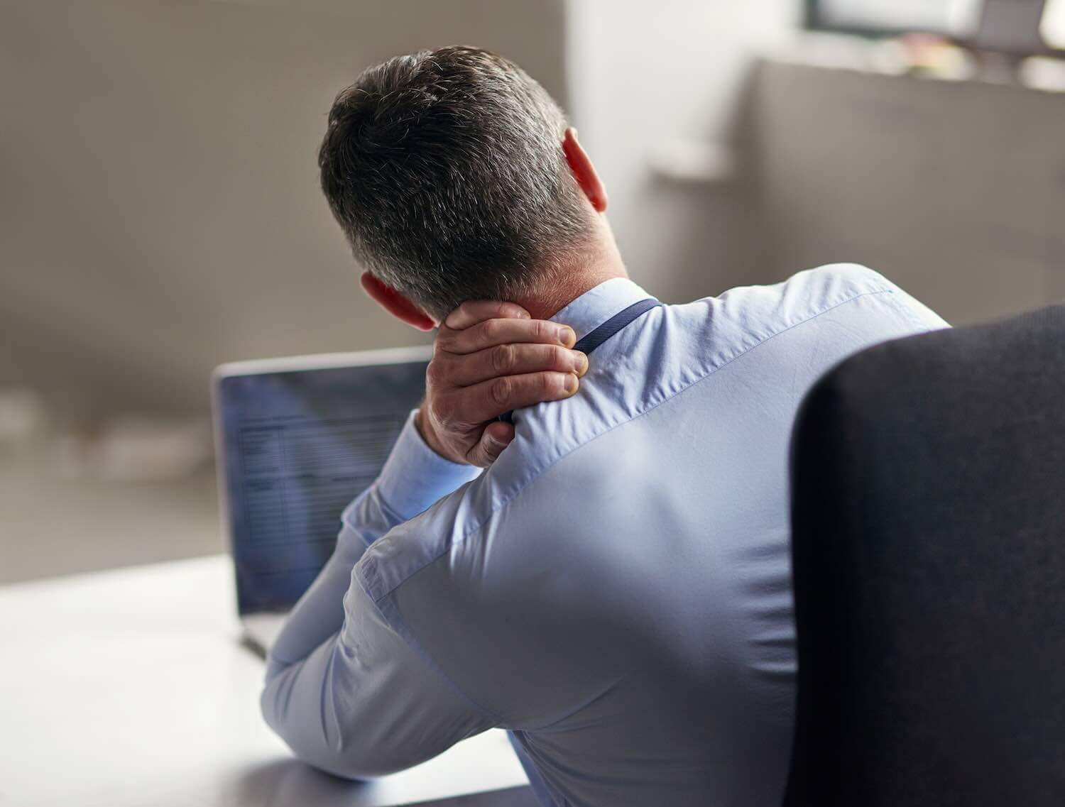 Stress e dolore cervicale: cause e rimedi